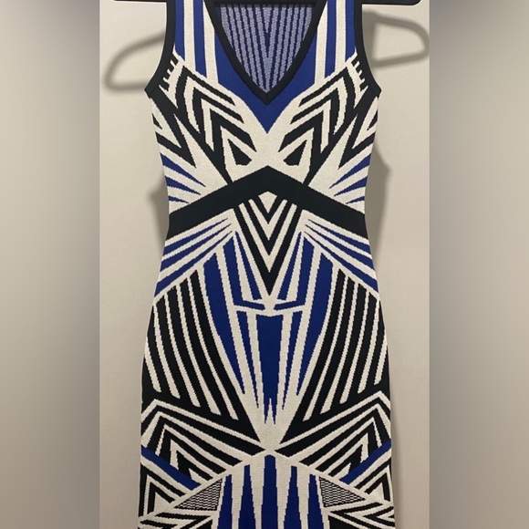 WOW Mini Geometric Dress - Picture 6 of 6